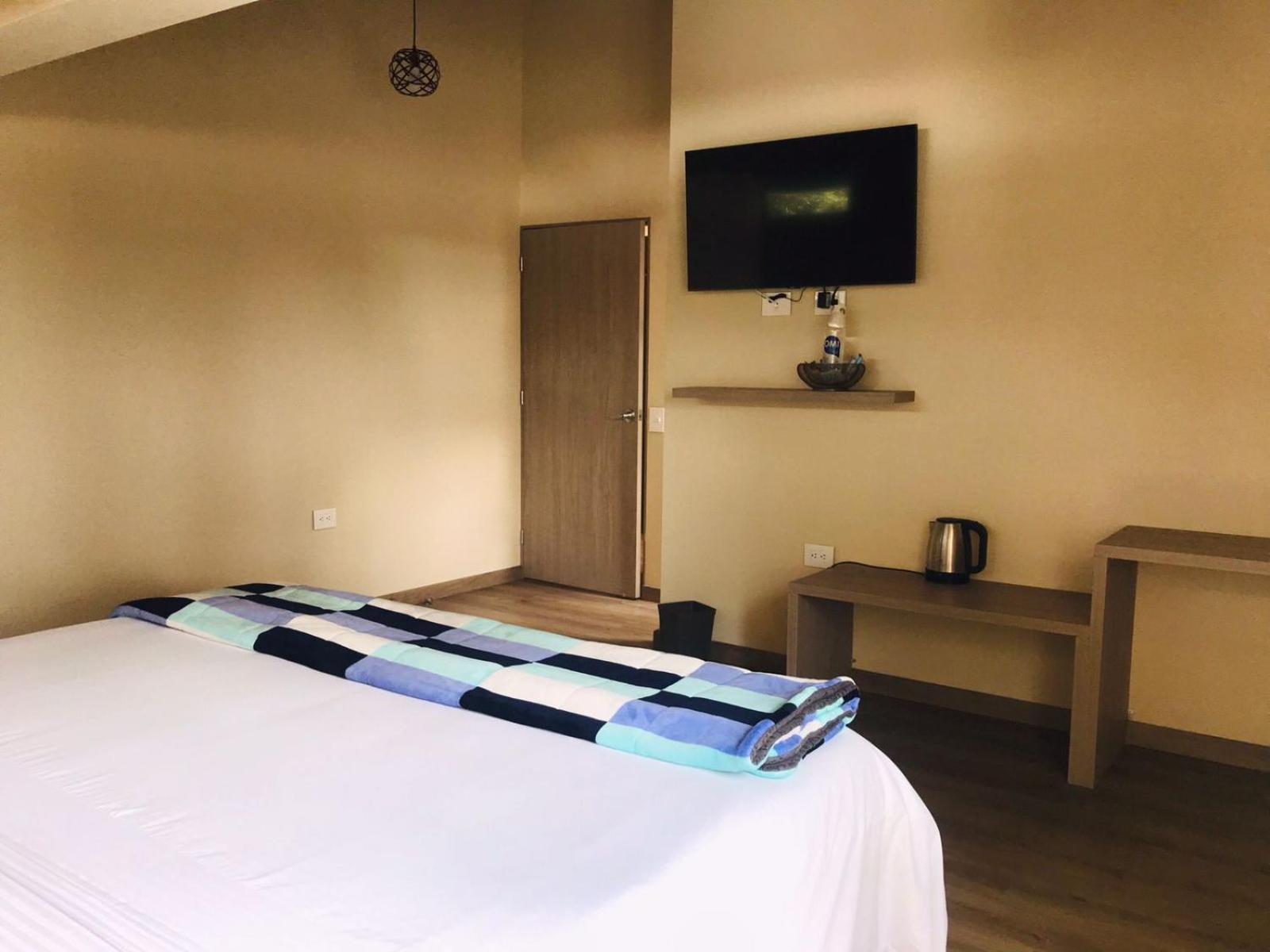 Hotel & Golf Isak Aeropuerto Rionegro Bagian luar foto