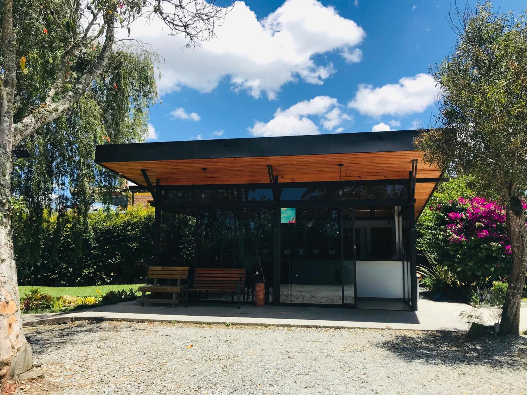 Hotel & Golf Isak Aeropuerto Rionegro Bagian luar foto