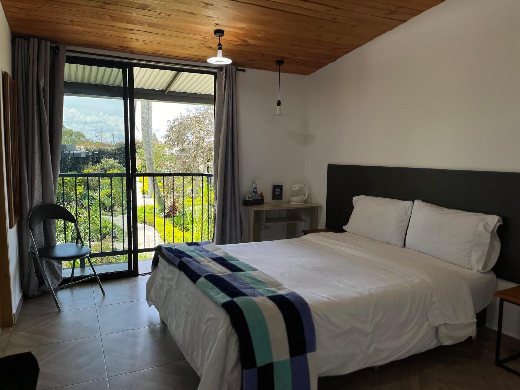 Hotel & Golf Isak Aeropuerto Rionegro Bagian luar foto